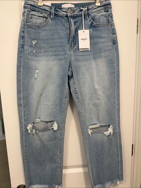 NWT Vervet Victoria Women’s Light Blue Distressed Straight-Leg Jeans size 31